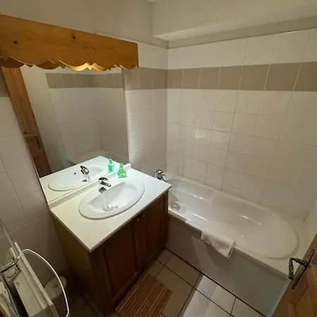 Grand Panorama 216 - 2 Bed Apt, Next To Bettex Lift, Sleeps 6 Apartment